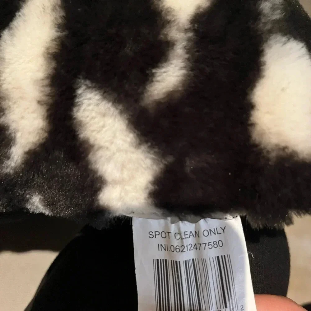 Set of 2 decorative zebra print pilllows